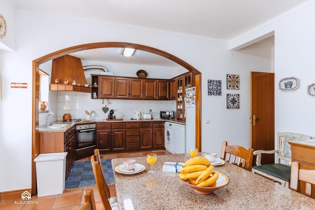 Casa Do Patio - 3 Bedrooms, Ponte Rol Torres Vedras Eksteriør billede
