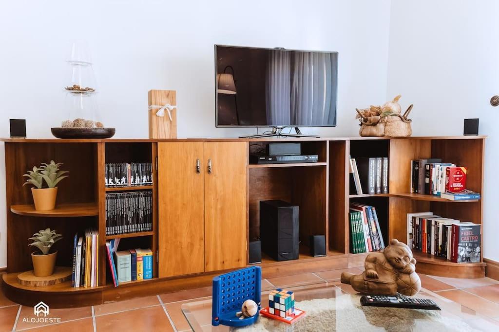 Casa Do Patio - 3 Bedrooms, Ponte Rol Torres Vedras Eksteriør billede
